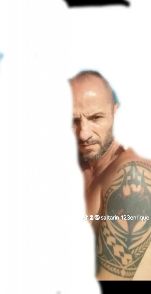 684035666: Chico busca chica en Sevilla