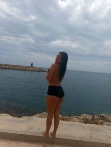 614080860: Chica busca chico en Sevilla