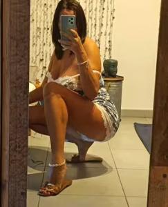 607884592: Chica busca chico en Málaga