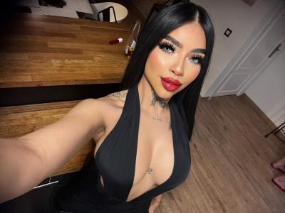 631427878: Chica busca chico en Málaga
