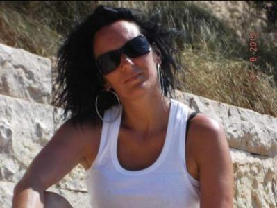 743089288: Chica busca chico en Navarra