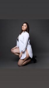 667651641: Chica busca chico en Barcelona