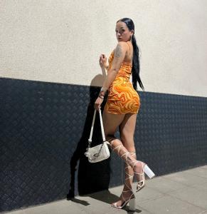 613425891: Chica busca chico en Madrid