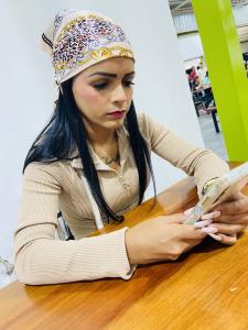 692893964: Chica busca chico en Lérida