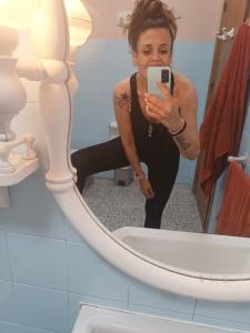644649945: Chica busca chico en Alicante