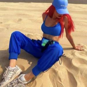 602032433: Chica busca chico en Gerona