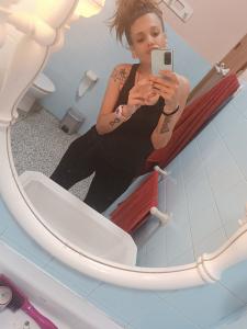 644649945: Chica busca chico en Alicante