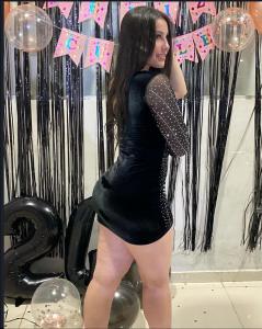 743049207: Chica busca chico en La Coruña