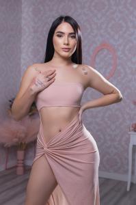 695104350: Chica busca chico en Barcelona