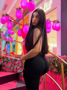 631938620: Chica busca chico en Murcia