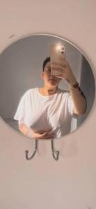 631515025: Chica busca chico en Ibiza