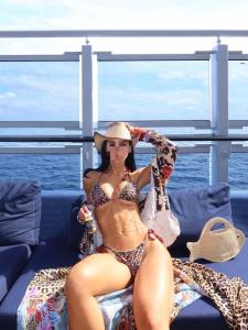 610984173: Chica busca chico en Madrid