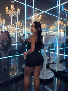643948139: Chica busca chico en Menorca