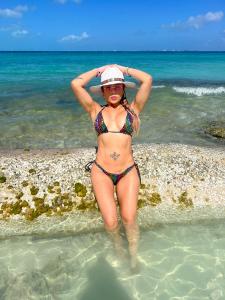 672564047: Chica busca chico en Barcelona