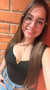 652229197: Chica busca chico en Gerona