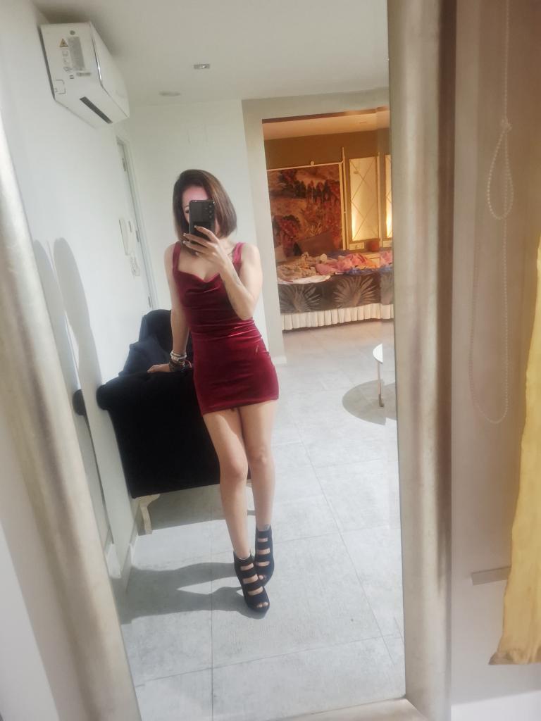 Chica busca chico en Granada: 