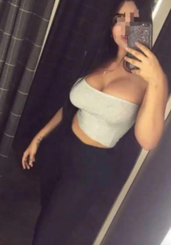 Chica busca chico en Murcia: Chica busca chico