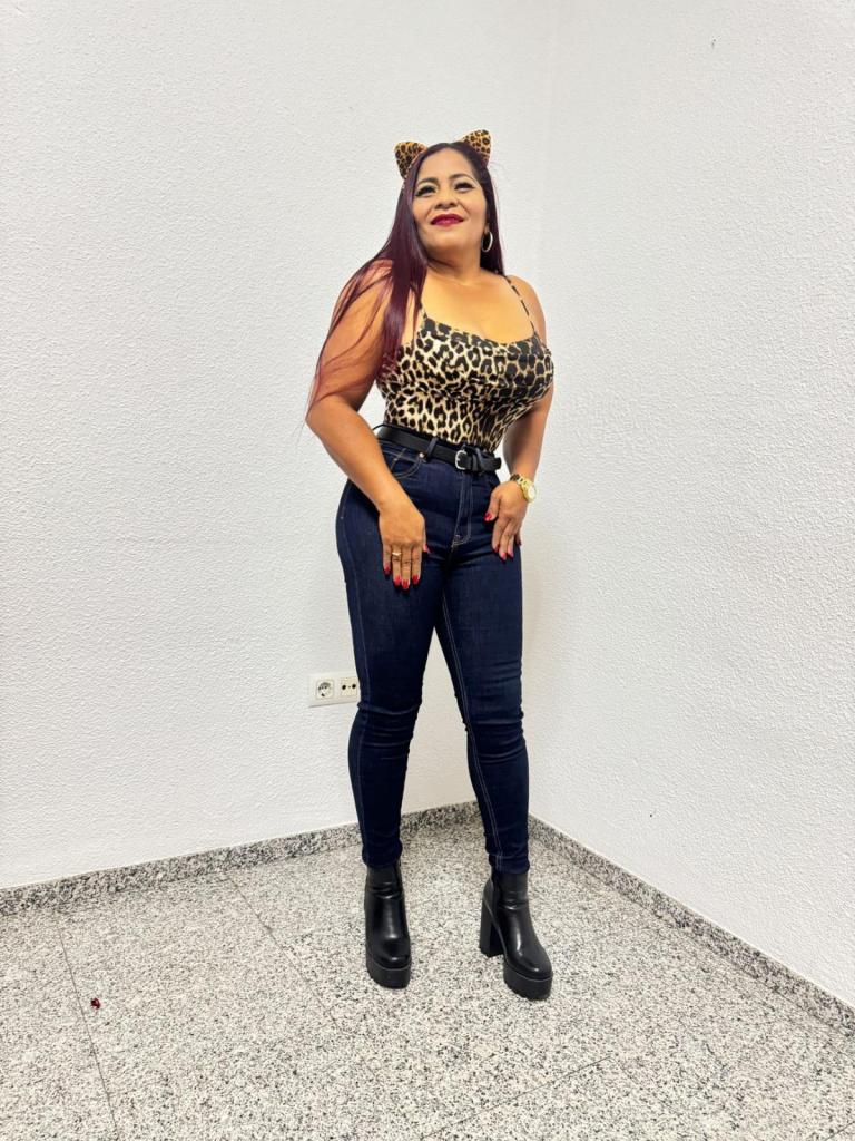 Chica busca chico en Huelva: 