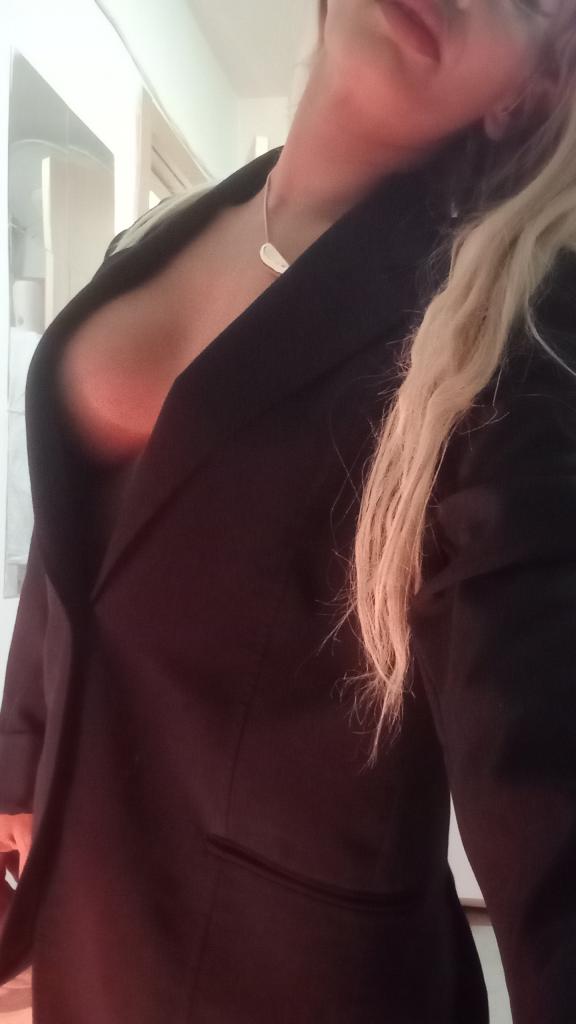 742014317: Chica busca chico en Granada