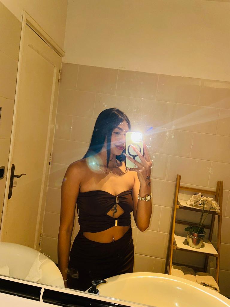 602430756: Chica busca chico en Barcelona