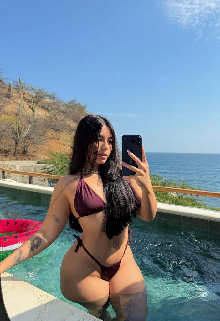 631938620: Chica busca chico en Murcia