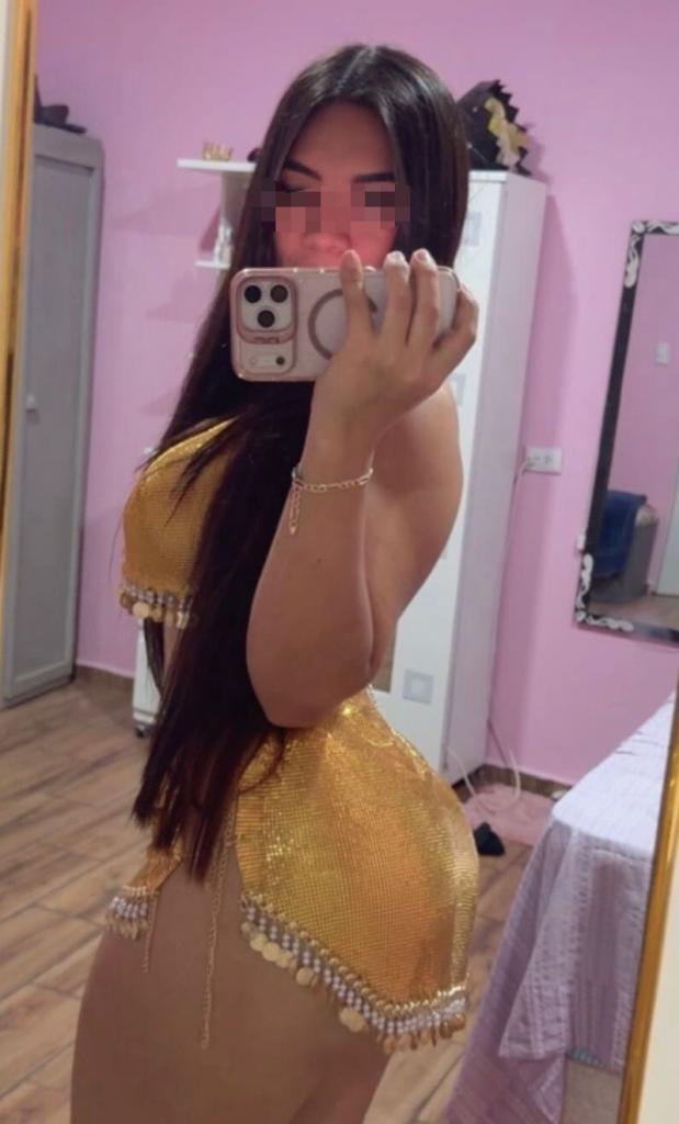 Chica busca chico en Almería: 