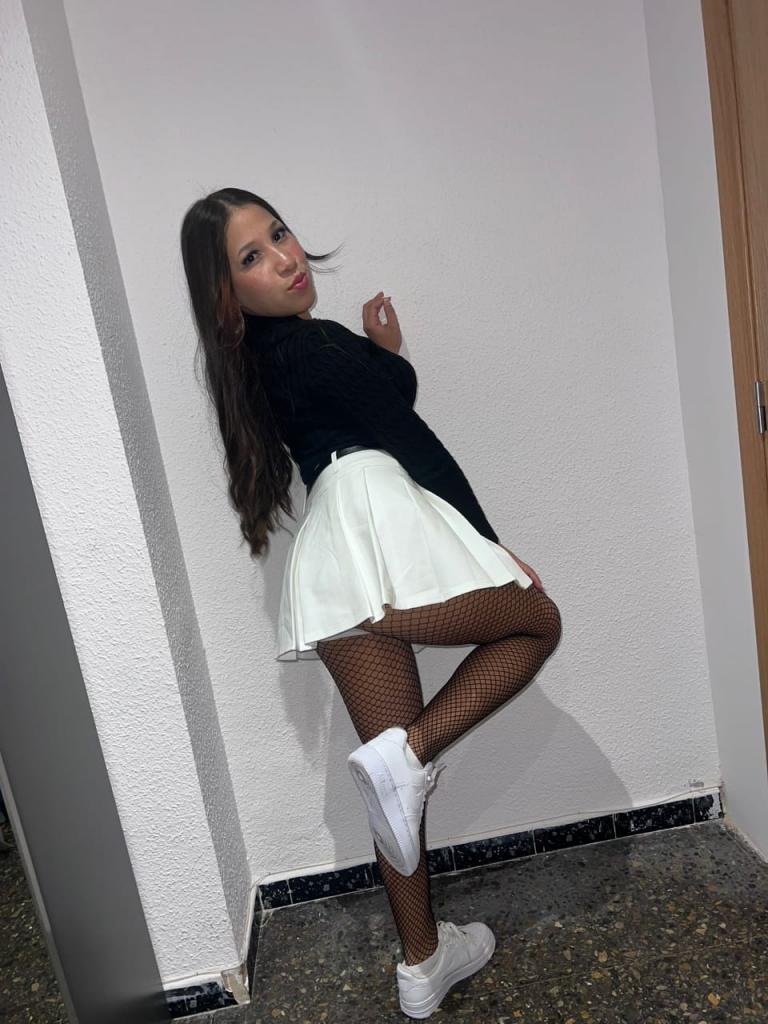 Chica busca chico en Granada: 