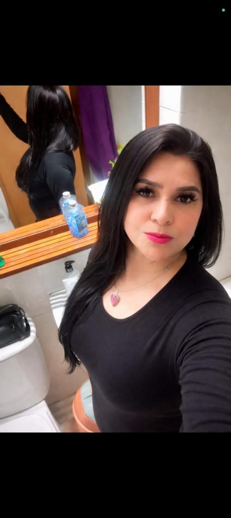 Chica busca chico en Granada: 