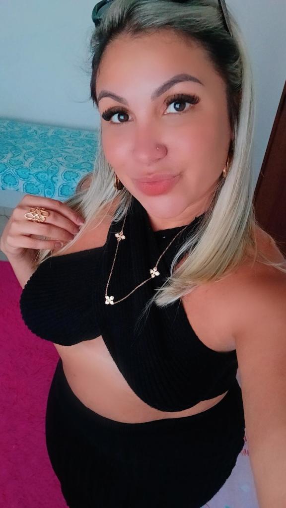 666846983: Chica busca chico en Cáceres