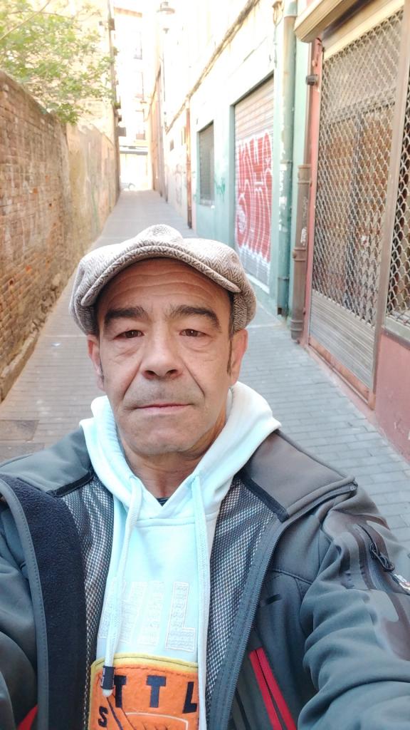 691700014: Chico busca chica en León