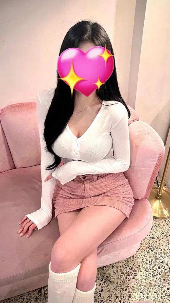 685975508: Chica busca chico en Madrid