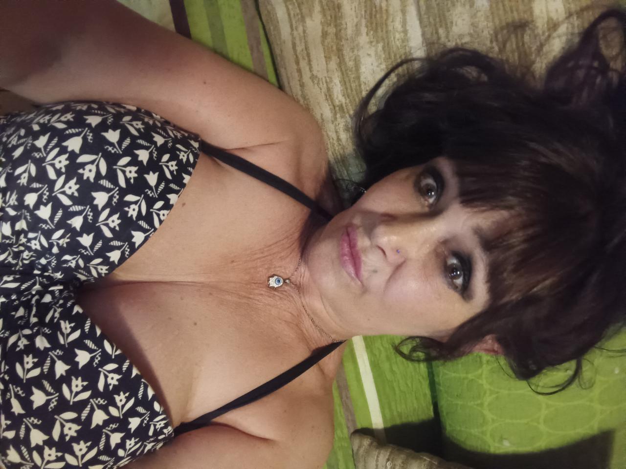 609085407: Chica busca chico en Valencia