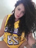 613945971: Chica busca chico en Barcelona