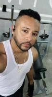 612200808: Chico busca chica en La Coruña