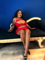 612242617: Chica busca chico en Barcelona