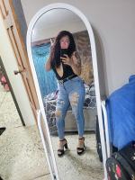613945971: Chica busca chico en Barcelona
