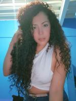 613945971: Chica busca chico en Barcelona