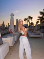 643284725: Chica busca chico en Ibiza