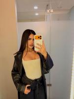 643284725: Chica busca chico en Ibiza