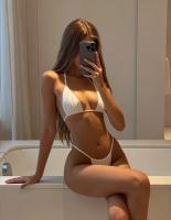 697389625: Chica busca chico en Málaga