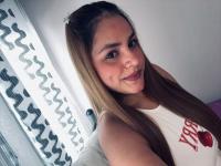 614810294: Chica busca chico en Sevilla