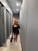 614810294: Chica busca chico en Sevilla