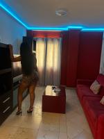 650237145: Chica busca chico en Málaga