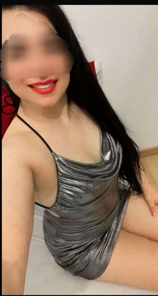 632257606: Chica busca chico en Zaragoza