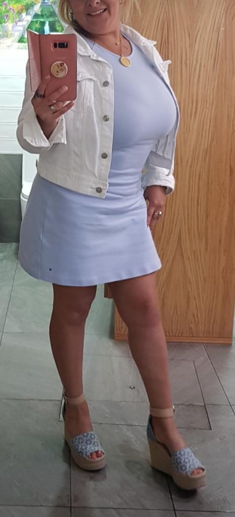 Chica busca chico en Tenerife: 