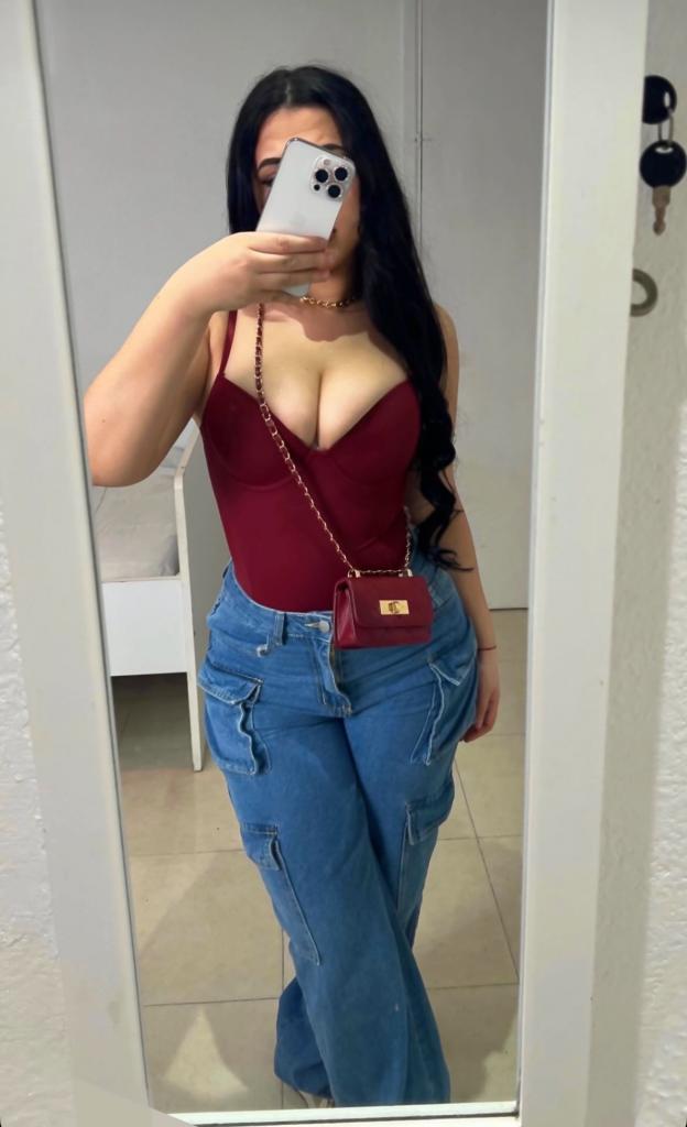 Chica busca chico en Granada: 