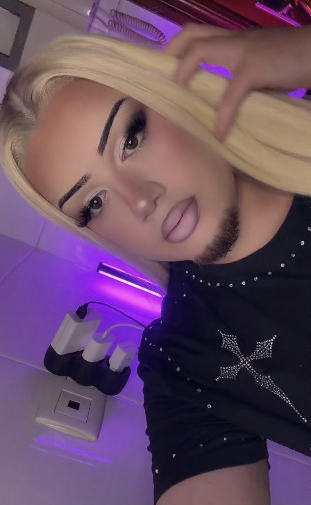 688714110: Transexual en Vizcaya