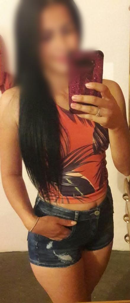 633955782: Chica busca chico en Málaga
