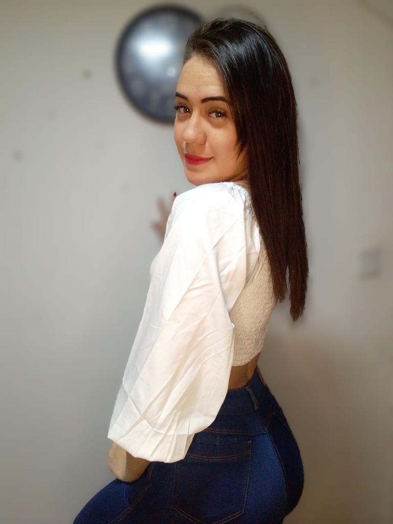 Chica busca chico en Toledo: Chica busca chico