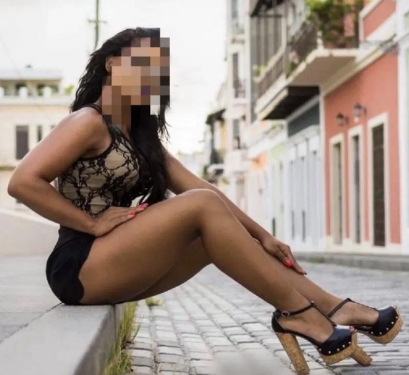 Chica busca chico en Sevilla: 